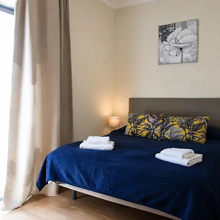 Linda Oura 4br 10 New For Rent! Vakantiehuis