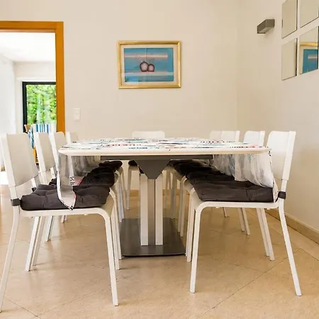 Linda Oura 4br 10 New For Rent! Albufeira