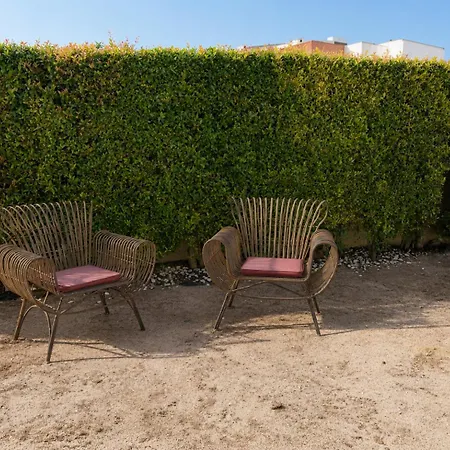 Linda Oura 4br 10 New For Rent! Vakantiehuis *