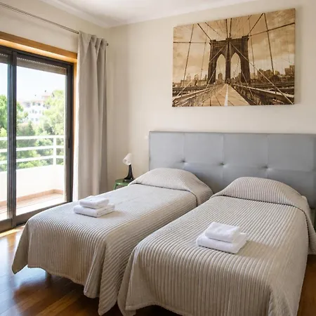 Linda Oura 4br 10 New For Rent! Vakantiehuis