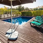 Nyaraló Linda Oura 4br 10 New For Rent! *