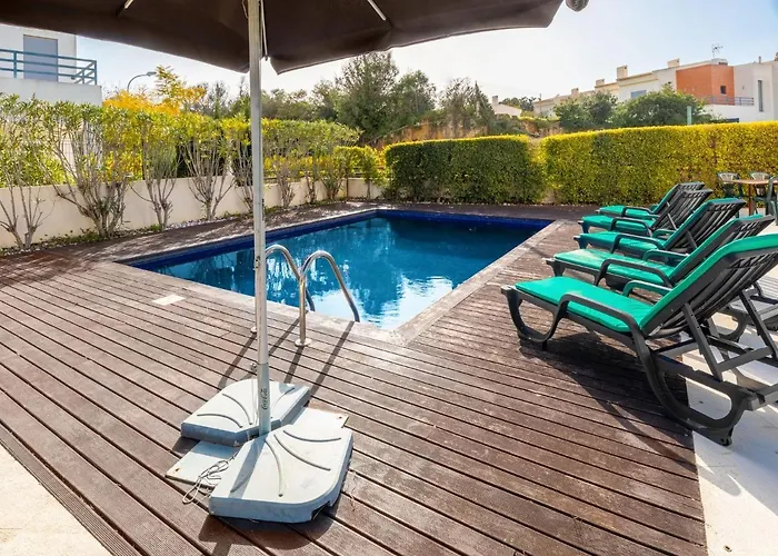 펜션 Linda Oura 4br 10 New For Rent! *