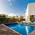 Linda Oura 4br 10 New For Rent! בית נופש *