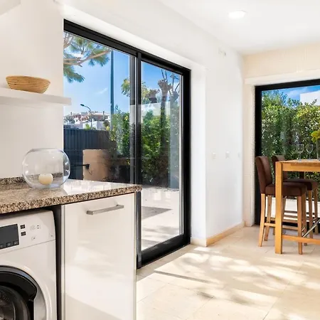 Linda Oura 4br 10 New For Rent! * Albufeira