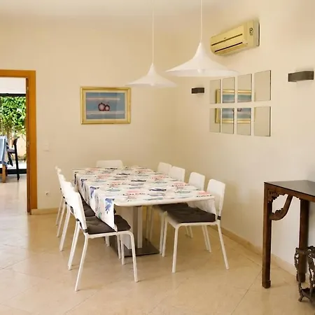 Linda Oura 4br 10 New For Rent! *