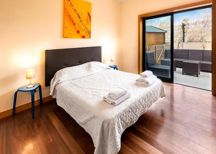 Linda Oura 4br 10 New For Rent! * Albufeira